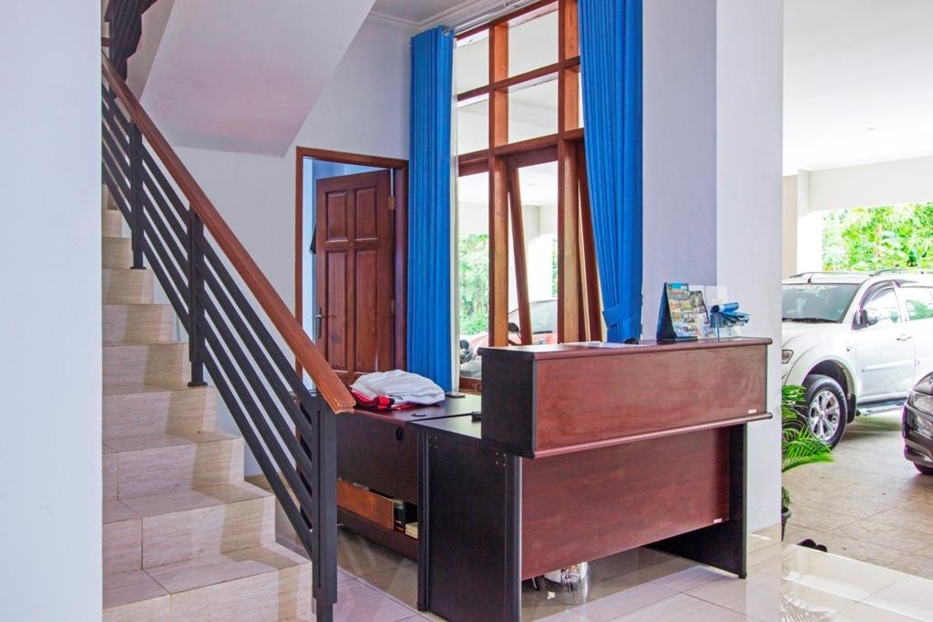 Hotel Reddoorz @ Plemburan Sleman  Zewnętrze zdjęcie